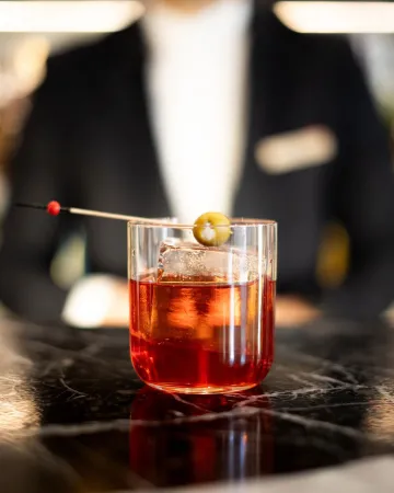 Το bar Line Athens συναντιέται με το ξενοδοχείο Athenaeum InterContinental 