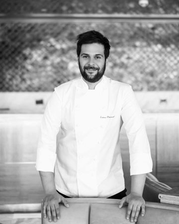 O βραβευμένος Luca Piscazzi κατεβαίνει στη Γλυφάδα Luca Piscazzi