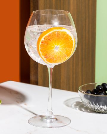Τι είναι και πώς φτιάχνεται το Lillet Tonic