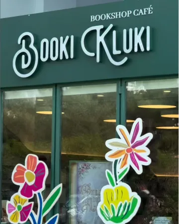 Booki Kluki: Το νέο βιβλιοκαφέ στη Γλυφάδα 