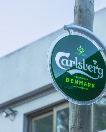 Carlsberg: Λανσάρισε την μικρότερη μπίρα στον κόσμο 