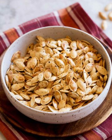 Ψητοί σπόροι κολοκύθας, δηλαδή πασατέμπος! 