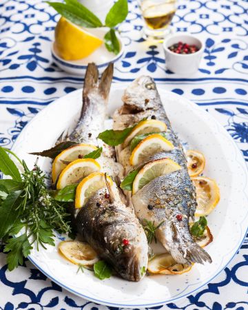 Λαβράκι λεμονάτο στο φούρνο