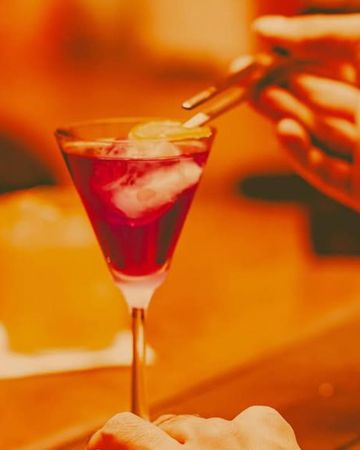 Maggie Cassidy: Το νέο, ατμοσφαιρικό all day bar της Πανόρμου