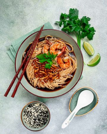 Noodles με γαρίδες