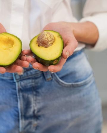Αβοκάντο και υγεία: Πώς βοηθά τη χοληστερίνη και τα μάτια