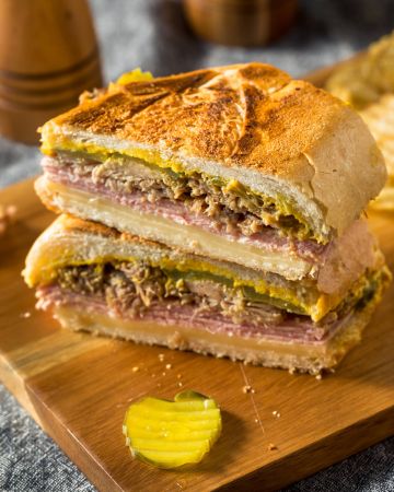 Σάντουιτς με χοιρινό που περίσσεψε 