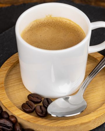 Decaf καφές: Μύθοι, αλήθειες και τι ισχύει για την καφεΐνη