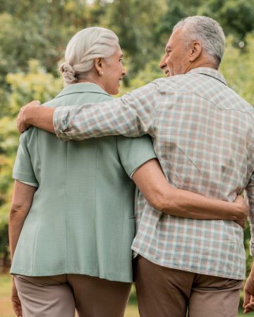 Το μυστικό μακροζωίας όσως ζουν στις Blue Zones