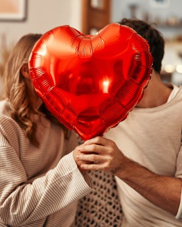 Πρωτότυπες ιδέες για να γιορτάσεις την Ημέρα του Αγίου Βαλεντίνου - έχεις δεν έχεις ταίρι!