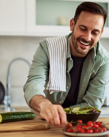 Τι τρώει μέσα στη μέρα ένας καρδιολόγος για καλύτερη υγεία της καρδιάς