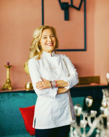 Η Ντίνα Νικολάου ετοιμάζει το νέο της εστιατόριο στην Πανόρμου