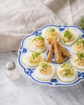 Deviled eggs με μπλε τυρί