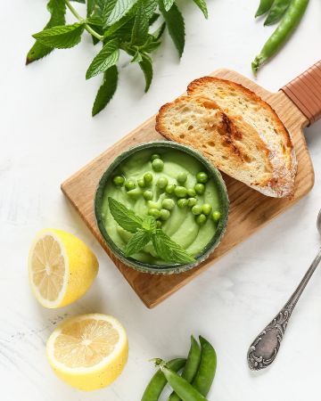 Ντιπ αρακά με γιαούρτι και λεμόνι