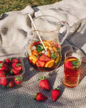 Pimm’s με φρούτα και δυόσμο