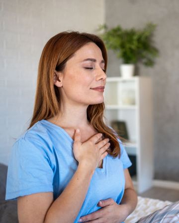 Η βιταμίνη που ωφελεί τους πνεύμονες και σε ποιες τροφές θα τη βρεις