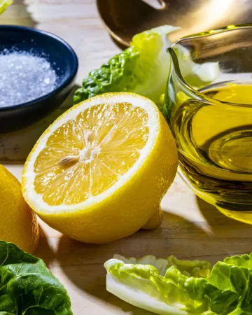Το μόνο dressing που αξίζει να βάζεις στη σαλάτα σου αυτή την εποχή