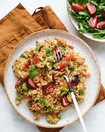 Ζεστή σαλάτα με κουσκούς και λαχανικά