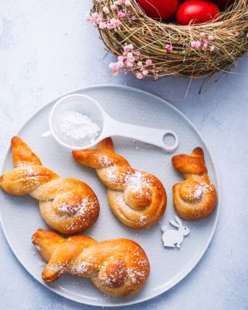 Τσουρεκάκια λαγουδάκια