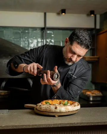 Bagatelle Athens: Ένα μοναδικό four hands μενού με φόντο τη μαρίνα Βουλιαγμένης 
