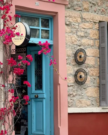 Πετράλωνα: 20 στέκια για φαγητό και ποτό που πρέπει να γνωρίζεις