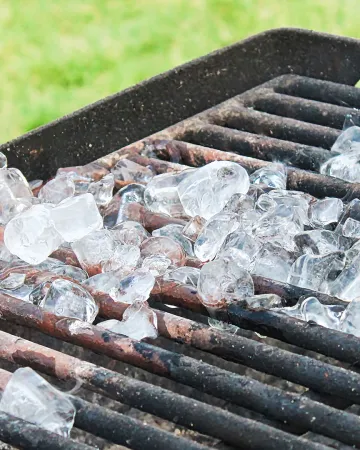 Why you should rub an ice cube on your grill before cooking