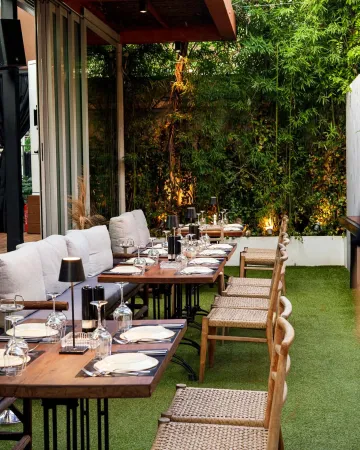 Chalet Politeia: Συνδυάζει καλό φαγητό και θερινό σινεμά για παιδιά κάτω από τα αστέρια