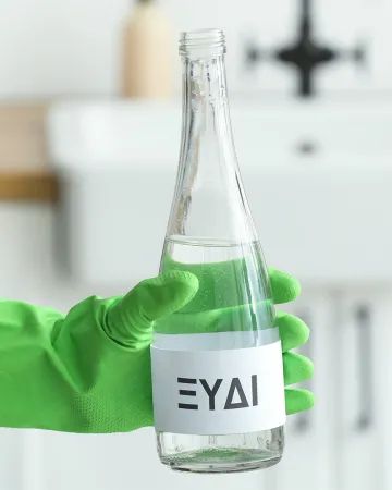 8 έξυπνοι τρόποι να χρησιμοποιήσεις το ξύδι πέρα από τη σαλάτα