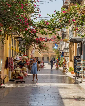 Ναύπλιο: Τι να δεις, πού να φας, πού να πας για μπάνιο 