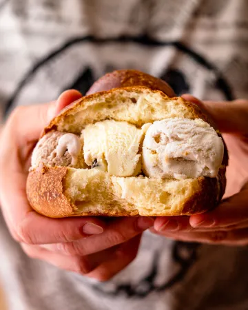 Gelato burger