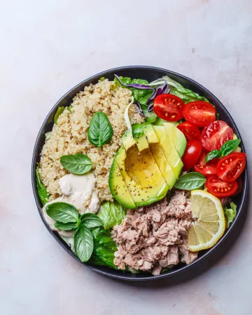 Tuna salad bowl