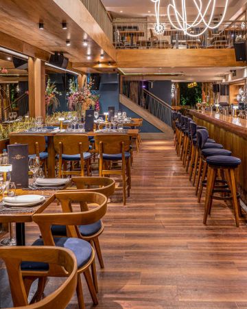 Mayor: Το all day στέκι του Κολωνακίου για καλό φαγητό και live