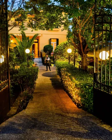 Gardenia: Ένας καταπράσινος κήπος με live σαξόφωνο στο Χαλάνδρι