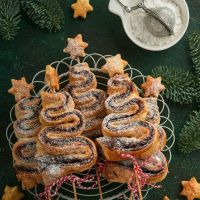 Χριστουγεννιάτικα δεντράκια με σφολιάτα 