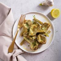 Αγκινάρες λαδολέμονο σαλάτα