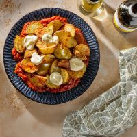 Φτιάχνουμε πατάτες bravas στο air fryer 