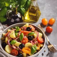 Μεσογειακή πατατοσαλάτα 