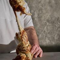 Πασχαλινά τσουρέκια: Τα 25 πιο μυρωδάτα και νόστιμα της πόλης 