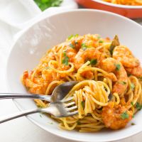 Γαριδομακαρονάδα 