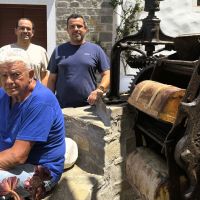 Οικογένεια Μωραΐτη: Η οικογενειακή επιχείρηση οινοποιών στην Πάρο