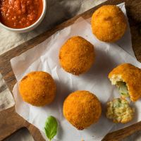 Arancini με γεμιστά που περίσσεψαν