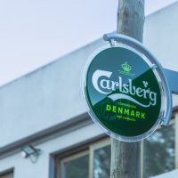 Carlsberg: Λανσάρισε την μικρότερη μπίρα στον κόσμο 