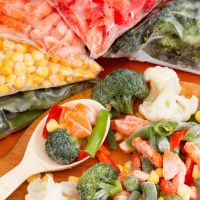 9 λαχανικά που πρέπει να έχεις στην κατάψυξη 