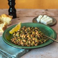 Μαυρομάτικα με σπανάκι