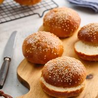 Ψωμάκια μπριος για μπέργκερ 