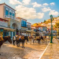 Ύδρα: Όσα αξίζει να δεις και να δοκιμάσεις στο νησί