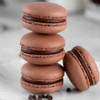 Μακαρόν σοκολάτα