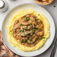 Μοσχαράκι Στρογγανόφ