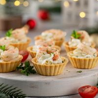 Ταρτάκια με φρέσκο τυρί κρέμα και γαρίδες