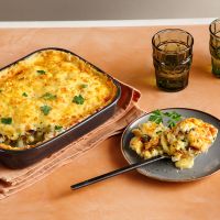 Ογκρατέν με λαχανικά και μπεσαμέλ